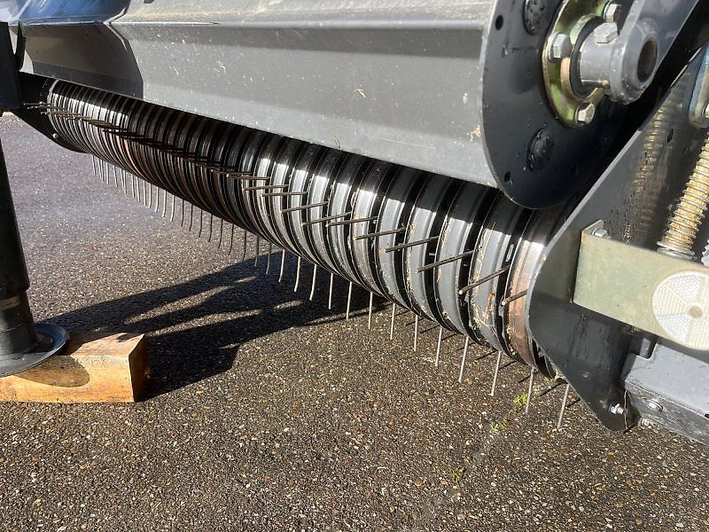 Claas Quadrant 3200 FC Tandem