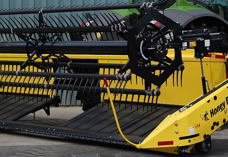 Honey Bee ST 25 - BANDSCHWADMÄHWERK