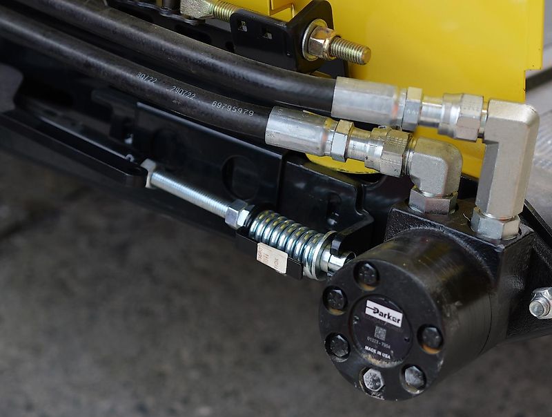 Honey Bee ST 25 - BANDSCHWADMÄHWERK