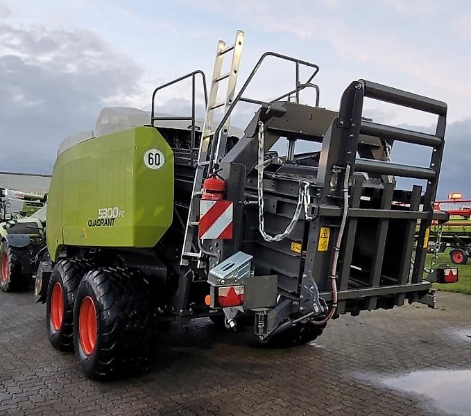 Claas QUADRANT 5300 FC T
