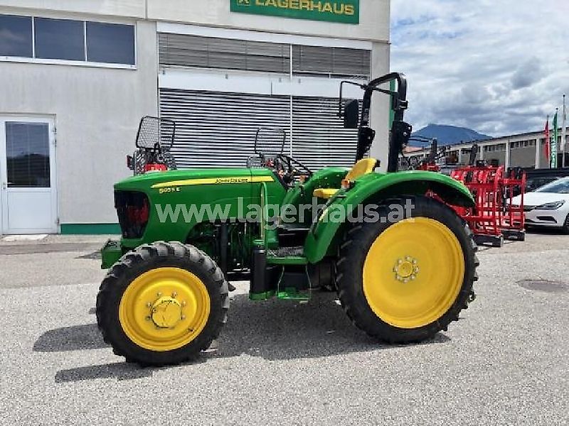 John Deere 5055 E