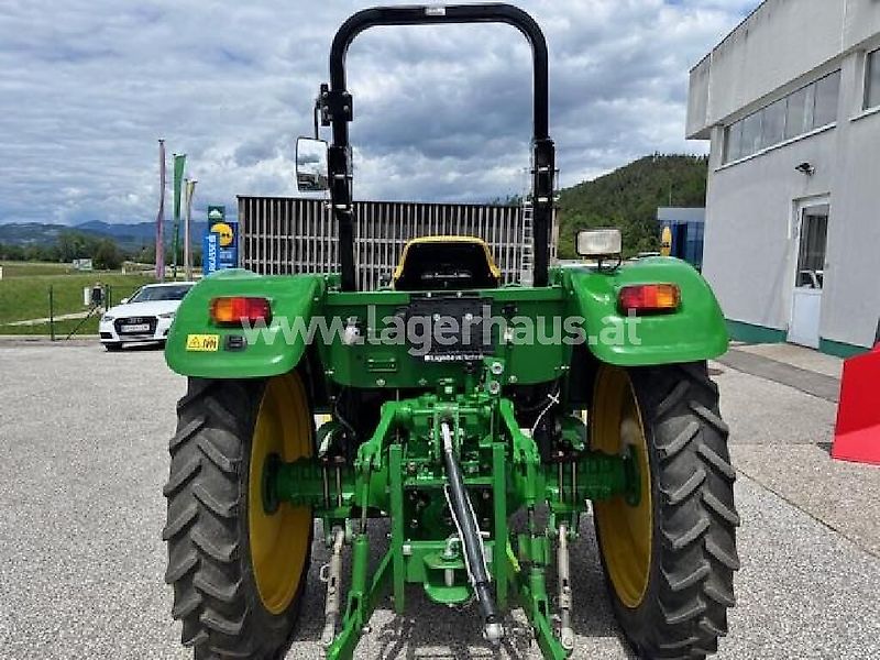 John Deere 5055 E
