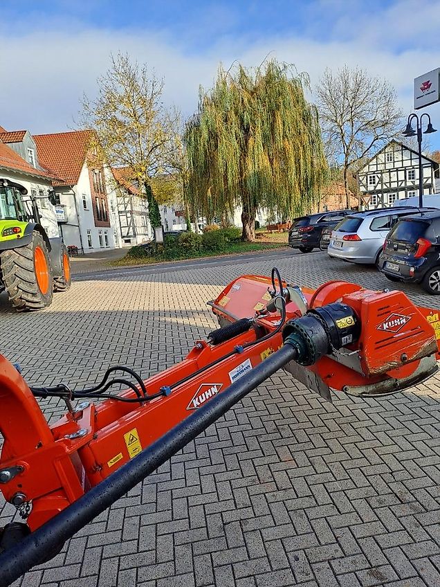 Kuhn TBES 262 - Top Zustand mit doppelseitiger Weitwinkelgelenkwelle