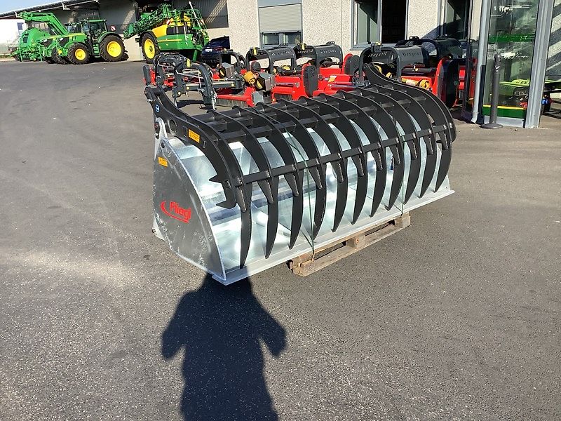 Fliegl Silogreifschaufel