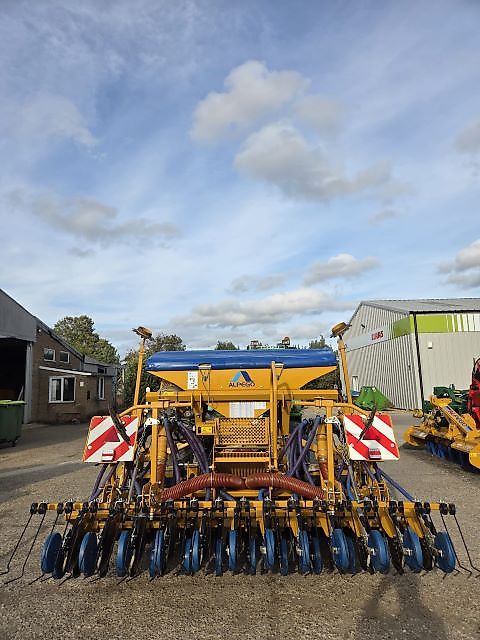 Alpego 3 metre power harrow drill combination