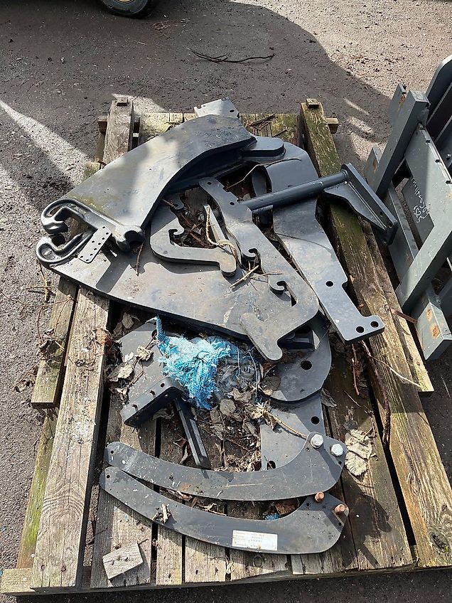 Stoll Anbauteile zum Deutz-Fahr AT6180-6190