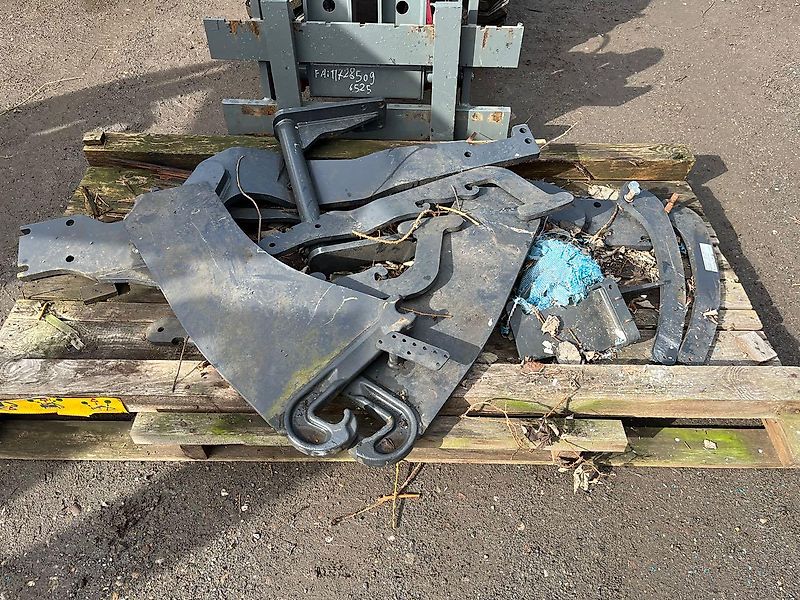 Stoll Anbauteile zum Deutz-Fahr AT6180-6190