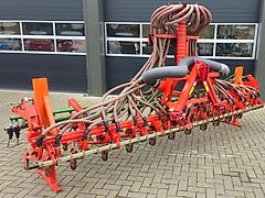 Kuhn Venta TF 702 + Kuhn 4m kouterbalk