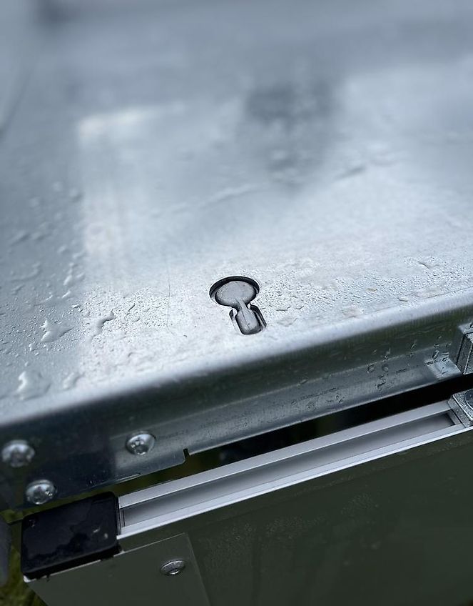 Unsinn Dreiseitenkipper 3620-35 E-Pumpe Kipper 3500 kg Anhänger