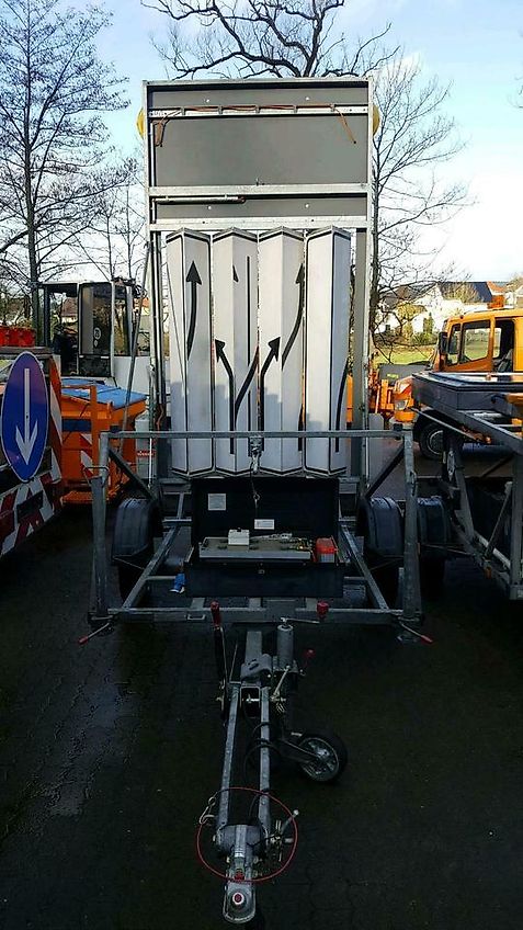 Nissen Vorwarntafel Typ VLT 1-08-70 Verkehrsleittafel Absperrtafe