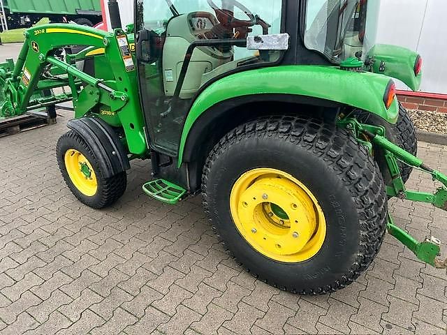John Deere 3038 R
