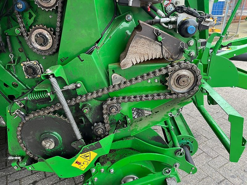 John Deere V451R