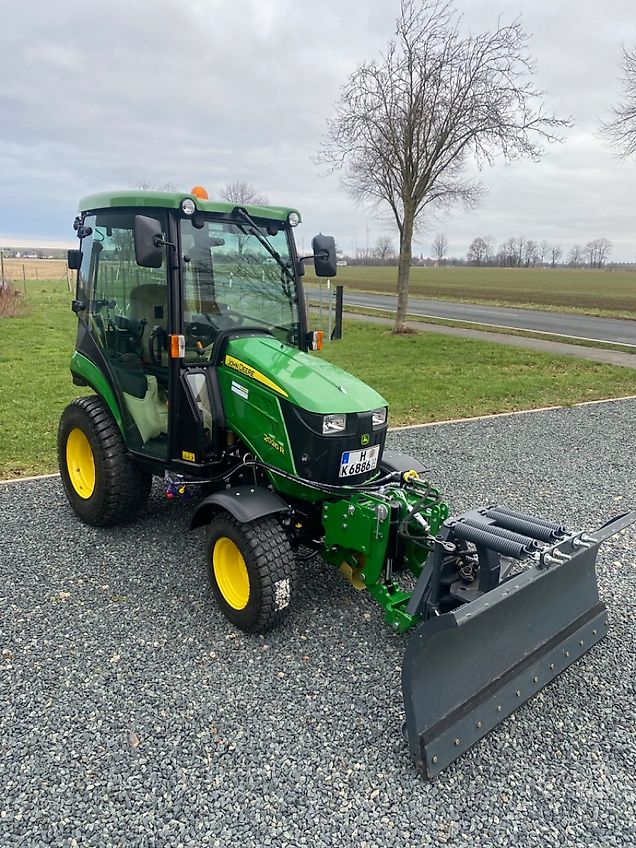 John Deere 2026 R lieferbar