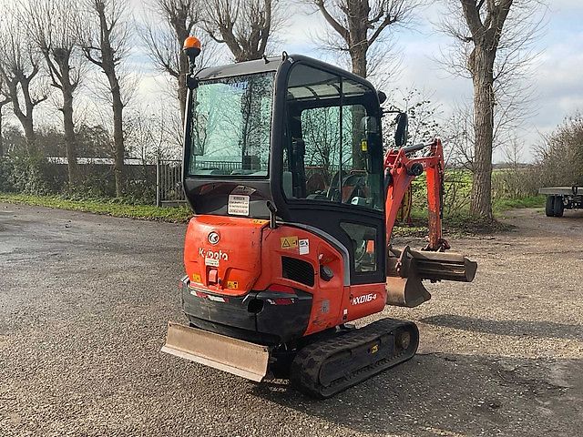 Kubota KX016-4
