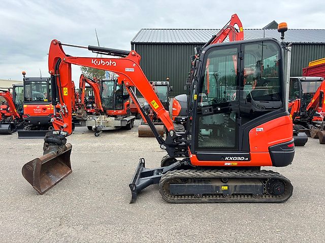 Kubota KX030-4