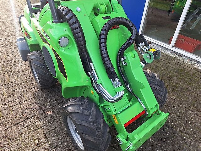 Avant E527 TDL elektrische minilader