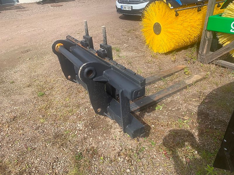 Quicke L1500 trukkipiikit