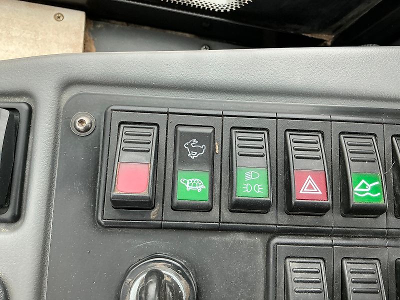 Liebherr 514 Stereo Wheeled Loading Shovel (ST23960)