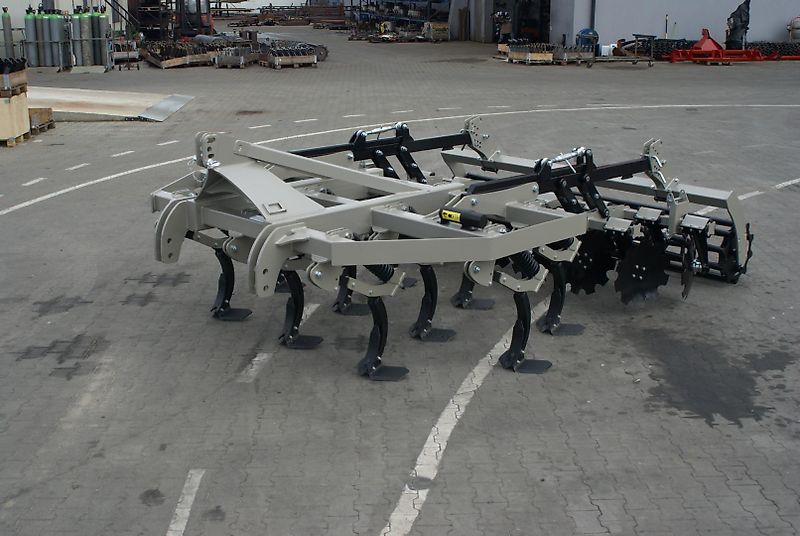 Rolex Flügelschargrubber / No-till cultivator / Dechaumeur à dents / Aratri stoppiatori / Культиватор No-till / Kultywator bezorkowy 3 m