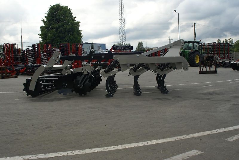 Rolex Flügelschargrubber / No-till cultivator / Dechaumeur à dents / Aratri stoppiatori / Культиватор No-till / Kultywator bezorkowy 3 m